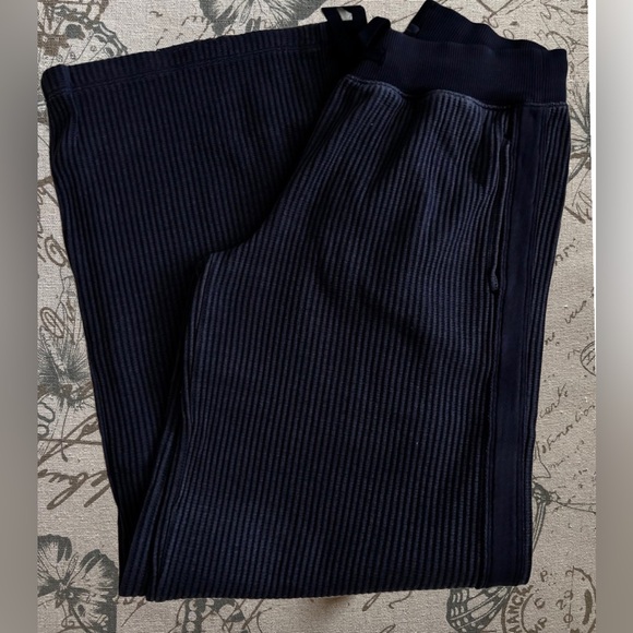 Viral Aerie Waffle Pants Navy Sz Sm - Picture 4 of 4
